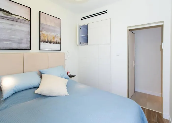 Aphrodite Suite